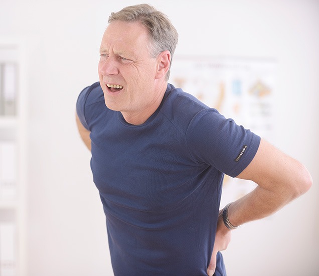 Back and Neck Pain | CōLAB Health & Body | Chiropractic Service | Downtown Calgary, AB