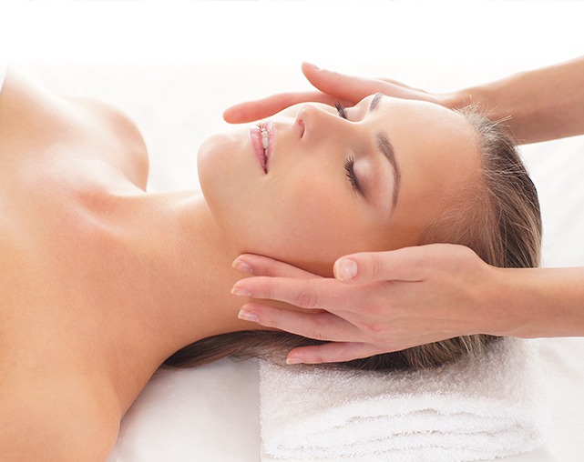 Facial Massage | CōLAB Health & Body | Chiropractic & Wellness Clinic | Downtown Calgary, AB